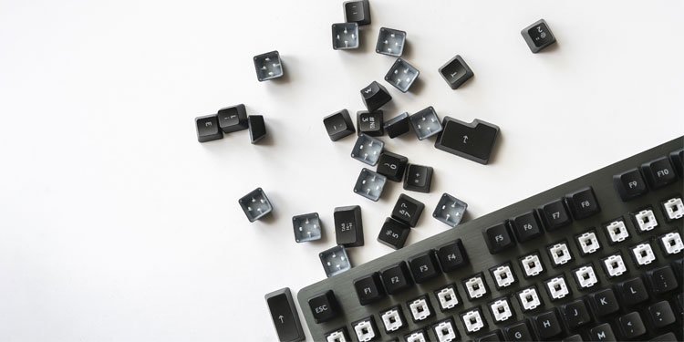 Removing Keycaps in a mechanical keyboard