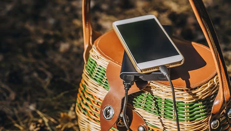 Why Is My Phone Hot When Charging 4 charging-phone-in-sunlight