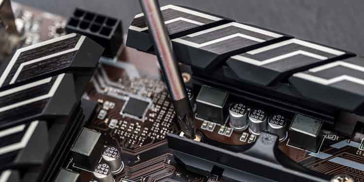 do motherboards come with screws