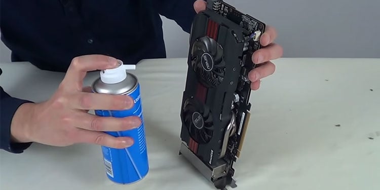 cleaning-gpu-fans-with-compressed-air