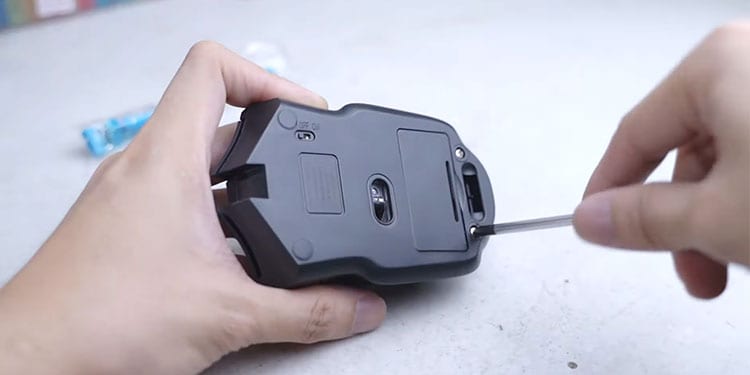 How to Fix Middle Mouse Button And Scroll Wheel Not Working 5 repair-mouse
