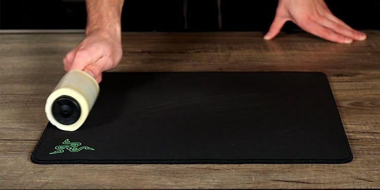 How to Clean an RGB Mousepad Without Damaging it? 2 cleaning-the-mouse-pad