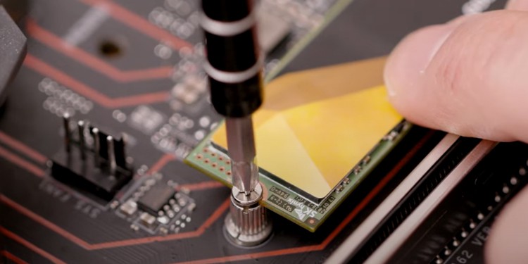 How to Use SSD as Boot Drive? 1 screw ssd to motherboard