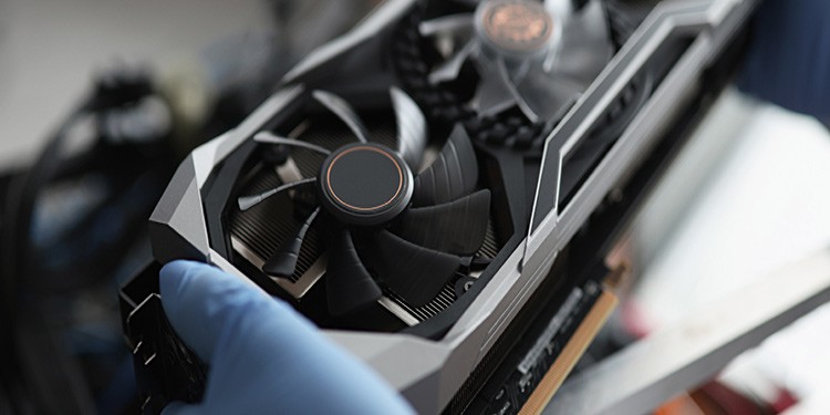 Common Fan Issues:
Fan noise: