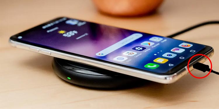 Wireless Charging Pad Not Working? Here’s How to Fix It 1 check-usb-port