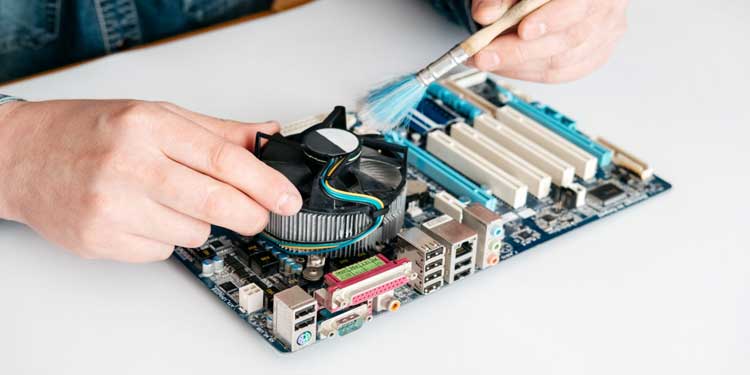 How Long Do Motherboards Last? 7 clean motherboard