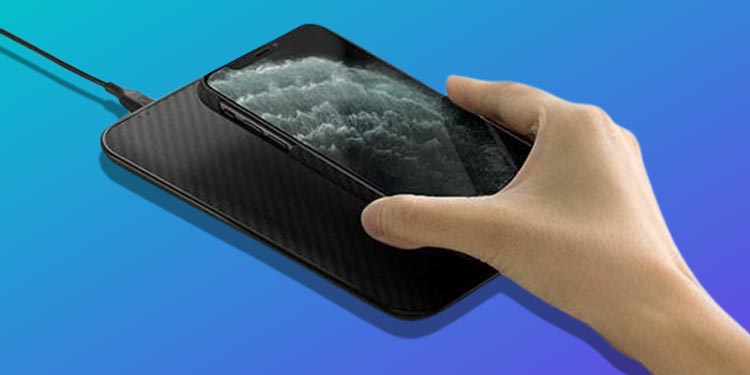 Wireless Charging Pad Not Working? Here’s How to Fix It 4 reposition-your-phone
