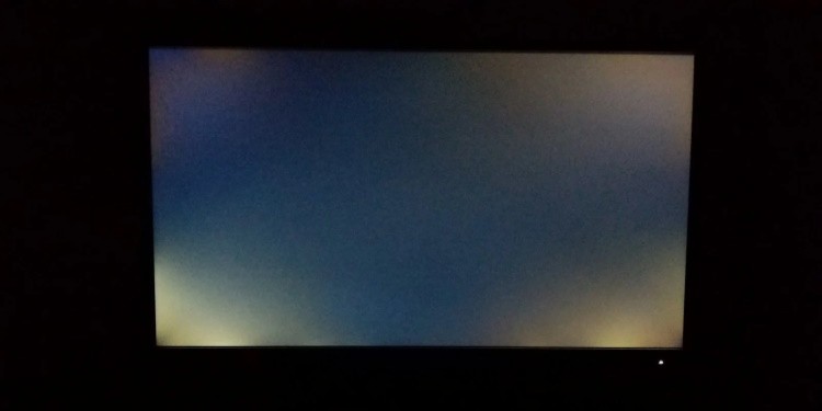 IPS Vs VA Panel - What’s the Difference? 11 Backlight bleed
