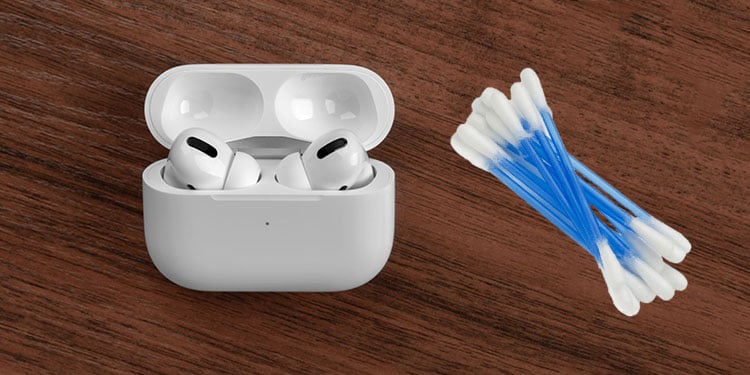 cleaning-airpods