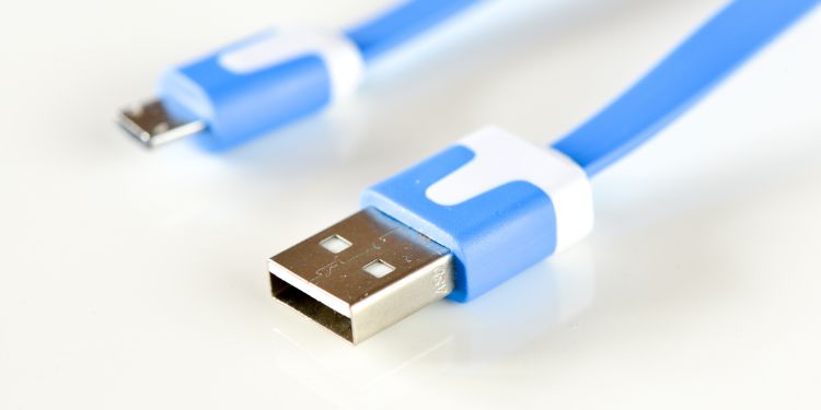 What is the Fastest Way to Transfer Large Files on Windows? 8 usb