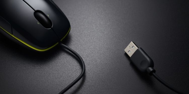 How to Setup a Logitech Mouse (Beginner's Guide) 1 wired-mouse