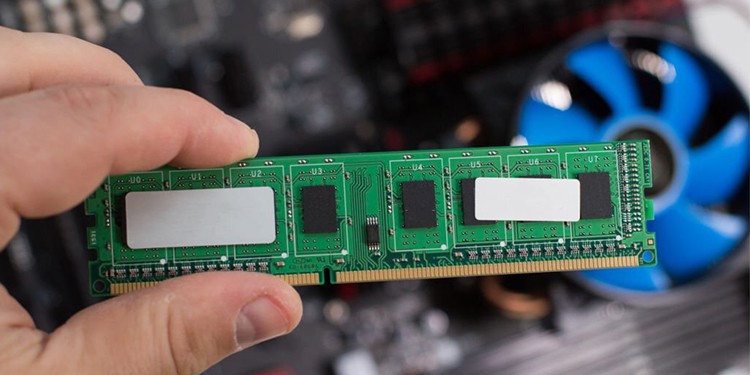 8GB vs 16GB vs 32GB RAM  How much RAM do you need for GAMING in