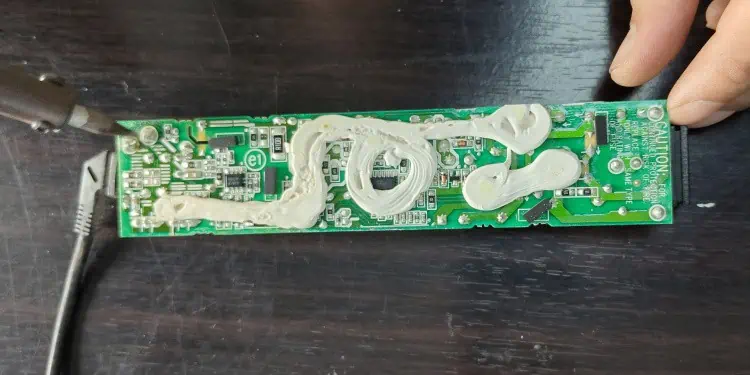 Charger-Solder-DC-wires