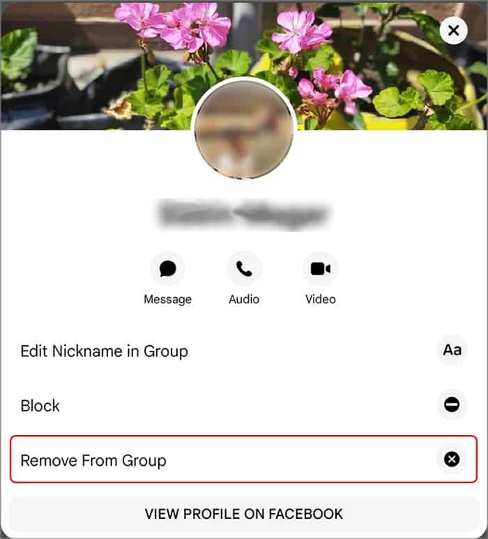 remove someone from a group text on iphone