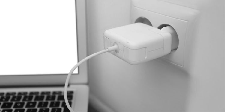 Laptop Power Button Not Working? Here’s How To Fix It 1 ac-adapter