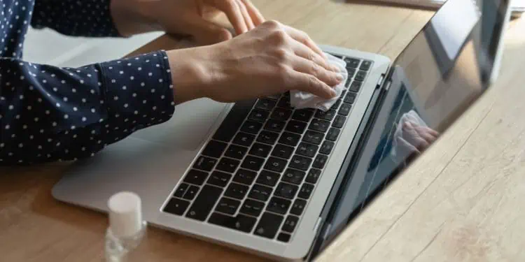 Laptop Power Button Not Working? Here’s How To Fix It 29 cleaning-power-button