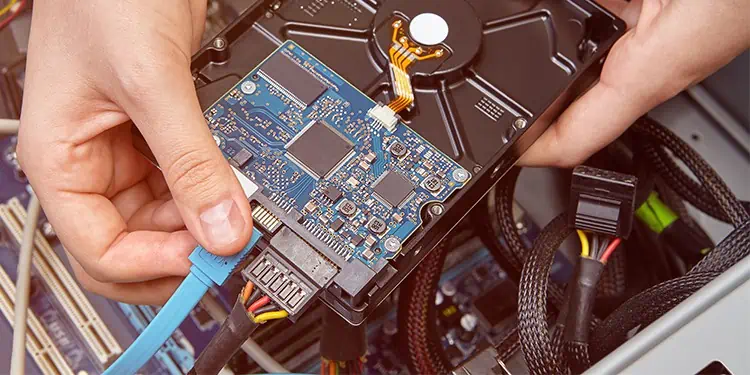 7 Ways to Fix “The Parameter is Incorrect” Error 17 connecting-sata