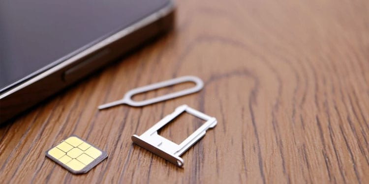 7 Ways to Fix "Voicemail Error: Try Again Later" Error on iPhone 1 iPhone-SIM