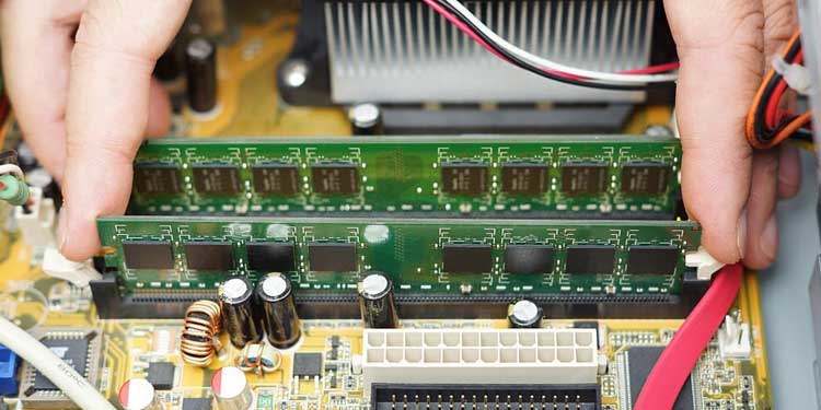 How To Clean RAM Slots On Desktop PC Or Laptop - 69