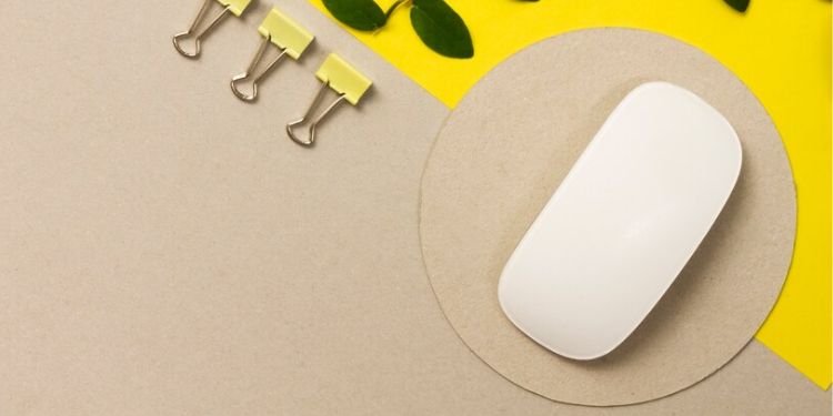 10 Best Mouse Pad Alternatives 12 mouse above cardboard