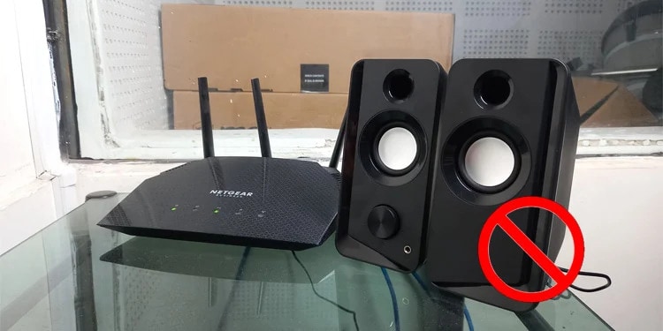 Speakers Making Static Noise? Here are 7 Ways to Fix it 2 EM and radio interference