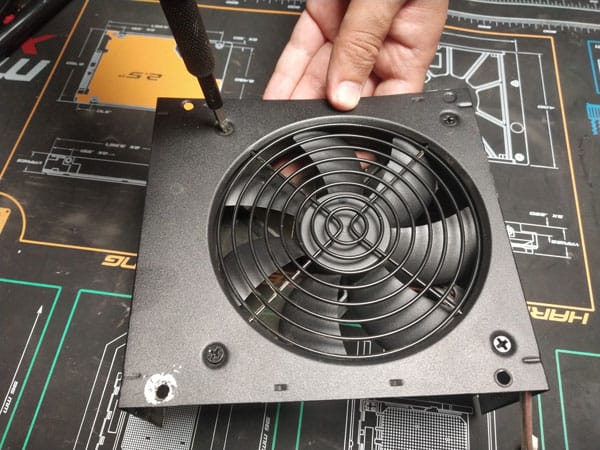 fan-attaching-back