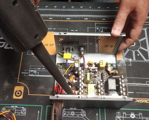 psu-inside-cleaning