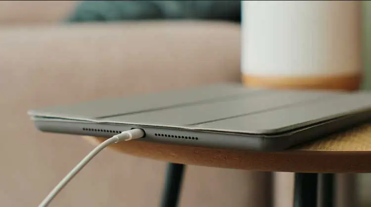 Tablet Touch Screen Not Working? Here are 12 Proven Ways to Fix It 7 tablet-charging