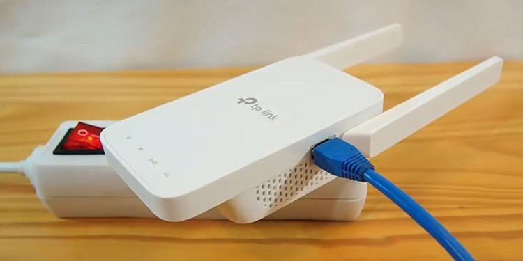 WiFi Extender Vs Booster Vs Repeater  Which One Is Best For You  - 17