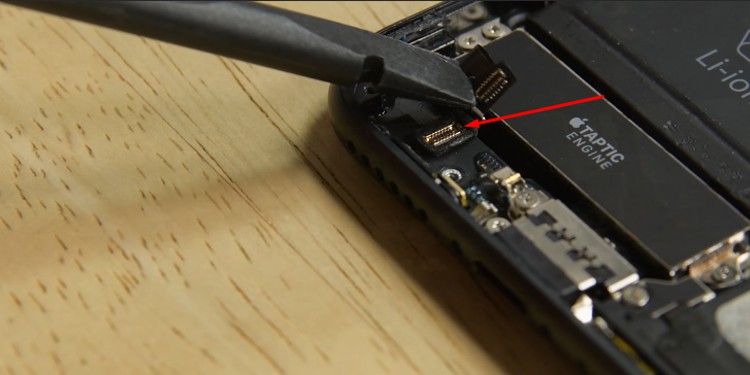 Disconnect-taptic-engine-connector