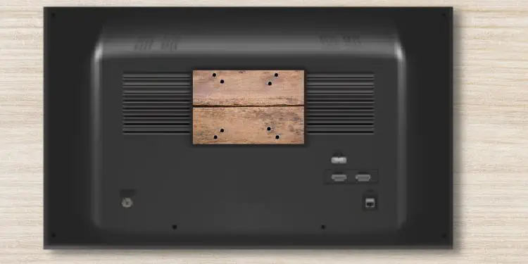 attach-wood-to-monitor-back-cover