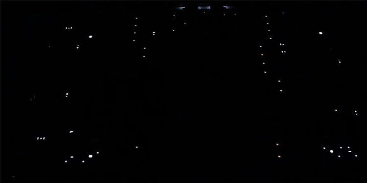 doing-a-flashlight-test