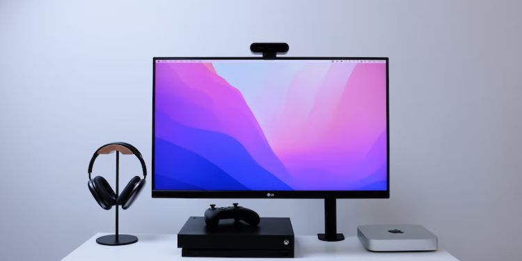 how to mount a monitor without holes