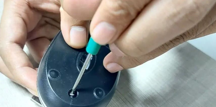 remove screws mouse left mouse not working