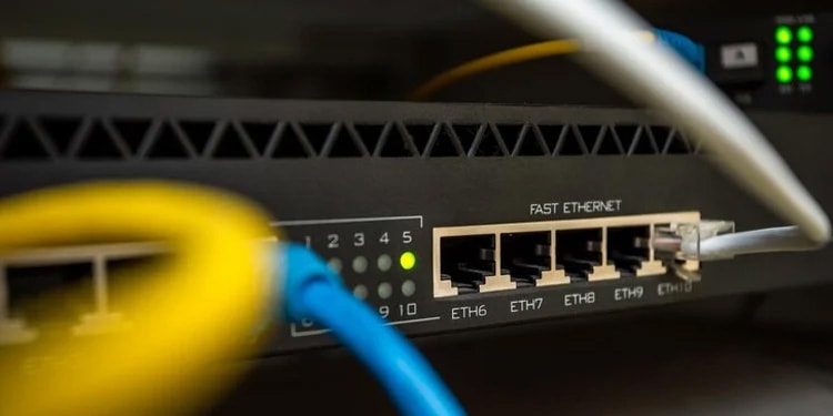 router ethernet ports connected