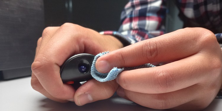 LG Remote Not Working? 7 Ways to Fix It 2 clear-ir-sensor-of-lg-remote