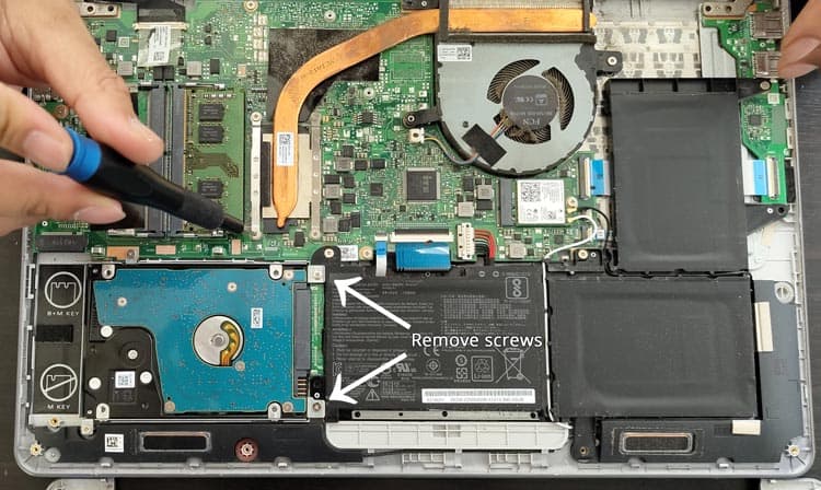 laptop-battery-remove