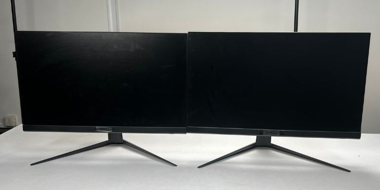 How to Daisy Chain Monitors (Step-By-Step Guide) 1 setting up dual monitors