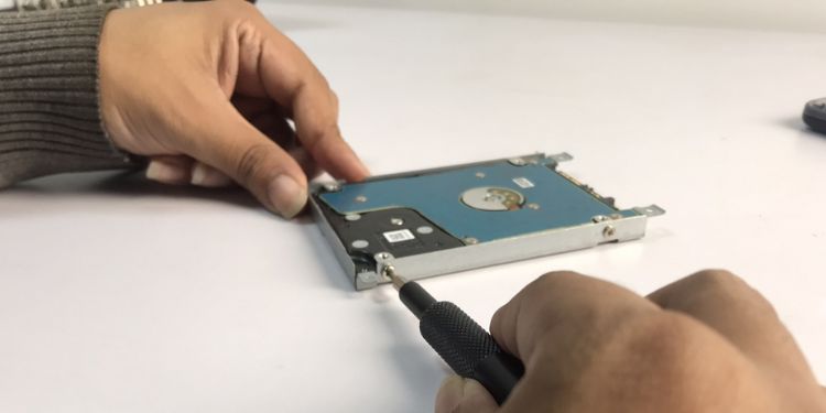 untighten hard drive brackets