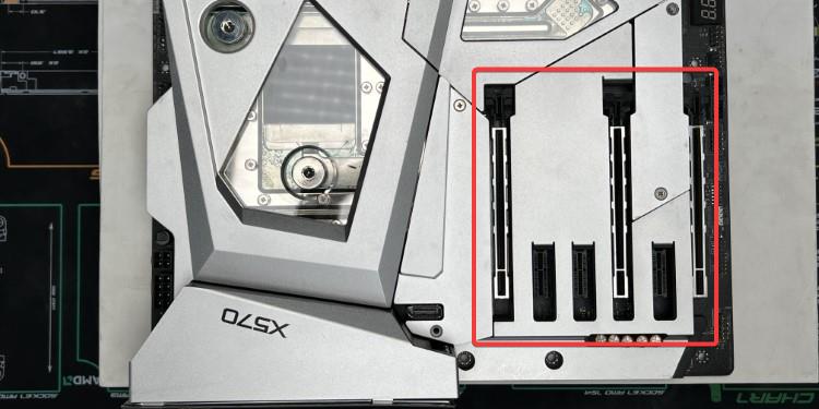 PCI slot 