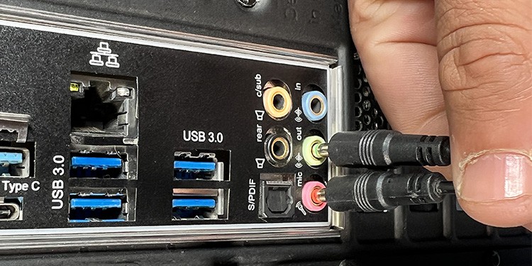 check-motherboard-audio-connection
