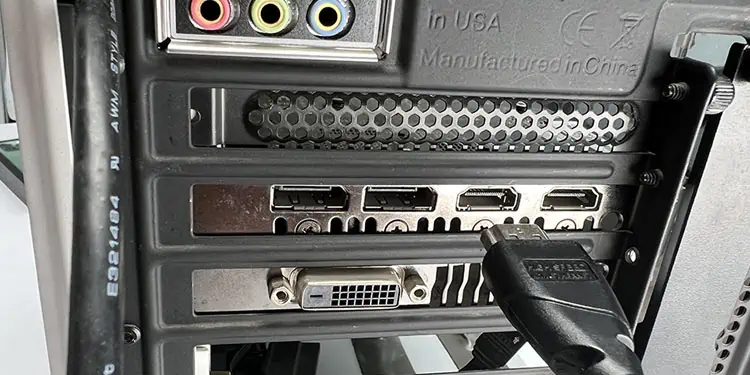 connect-display-port-to-graphics-card