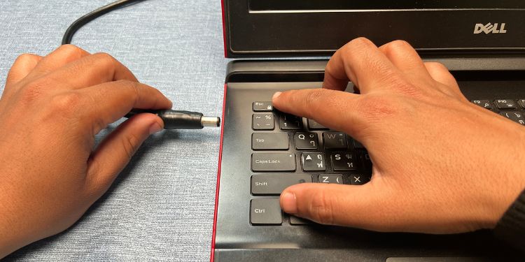 ctrl esc and plug inthe connector