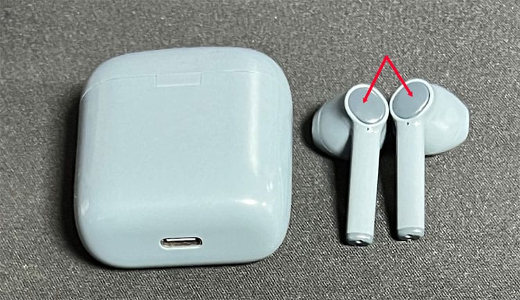 reset-button-bluetooth-earphone