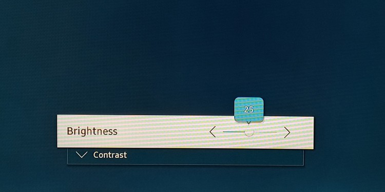 Best TV Settings for Gaming 8 set brightness to half