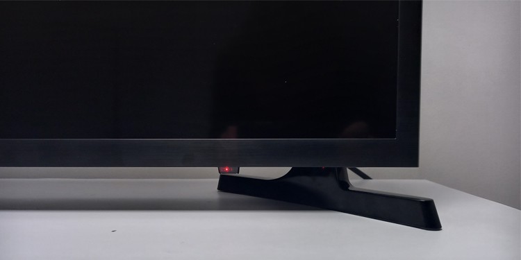LG TV Blinking Red Light? Here’s How to Fix It 1 standby-indicator-on-tv-1