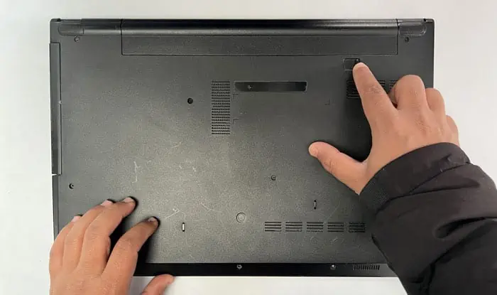 Why is My Dell Laptop Stuck on Dell Screen? How to Fix It 2 unlock-battery-laptop