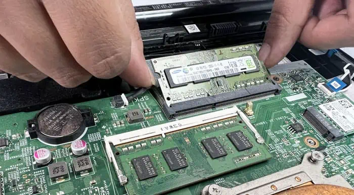 Why is My Dell Laptop Stuck on Dell Screen? How to Fix It 7 unlock-ram-laptop