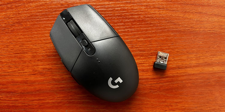 Logitech Wireless Mouse Not Working? Here Are 7 Ways to Fix It 1 usb logitech wireless mouse not working