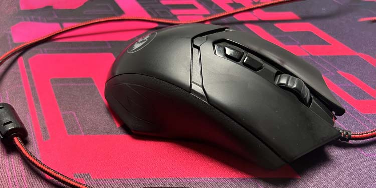 How to Connect Mouse to Laptop 1 wired mouse